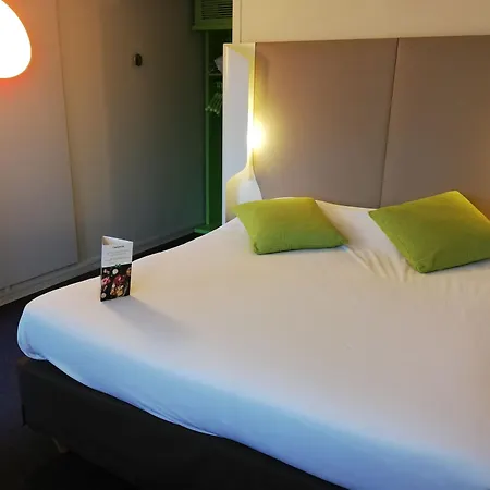 Campanile Caen Est -