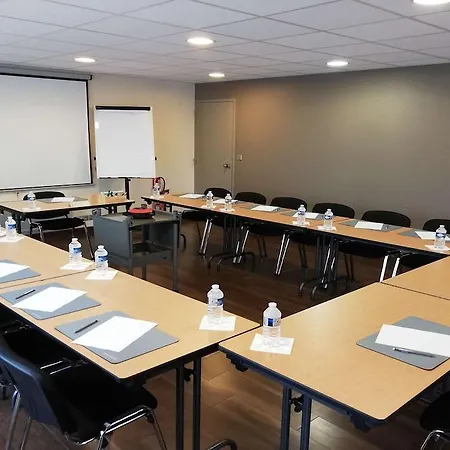 Campanile Caen Est - מלון מונדוויל