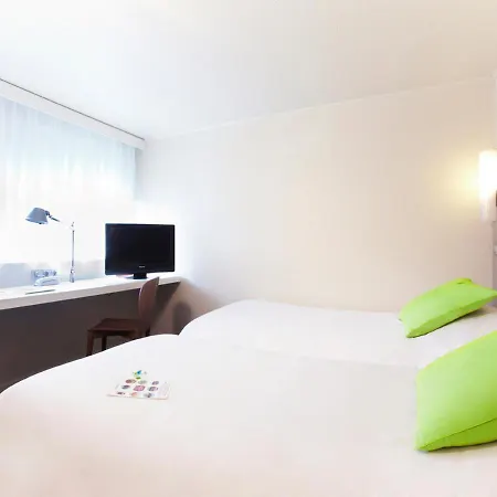 Campanile Caen Est - 3* Мондвиль