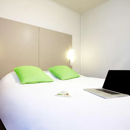Campanile Caen Est - Hotel