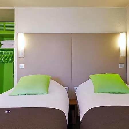 호텔 Campanile Caen Est - 3*
