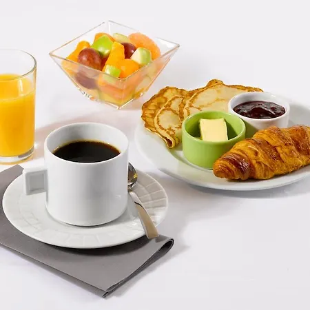 Hotel Campanile Caen Est - 3*