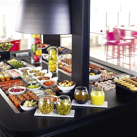 Hotel Campanile Caen Est -