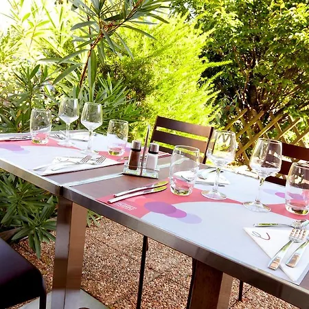 מלון Campanile Caen Est - מונדוויל