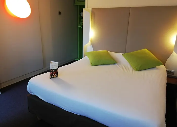 Campanile Caen Est -