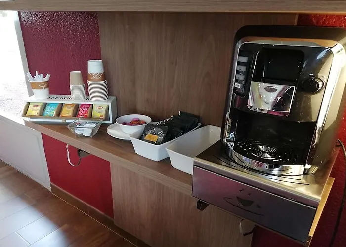 Campanile Caen Est - Hotel Mondeville (Calvados)