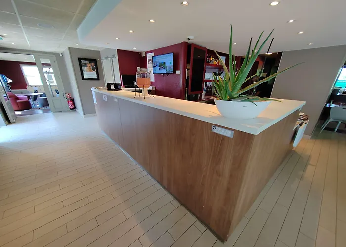 Hotel Campanile Caen Est -