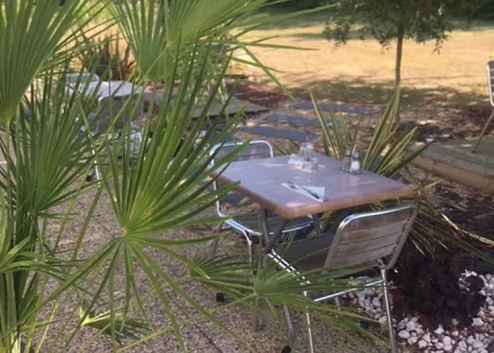 Campanile Caen Est - Hotel 3*