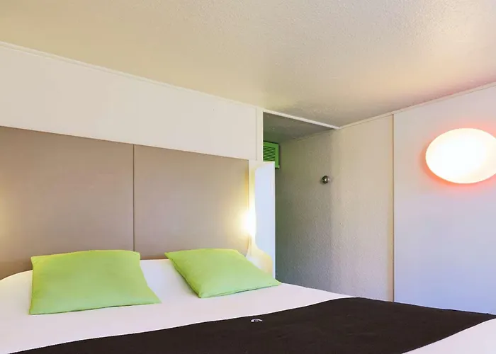 Campanile Caen Est - 3*