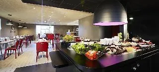 Campanile Caen Est - 3* مونديفيل