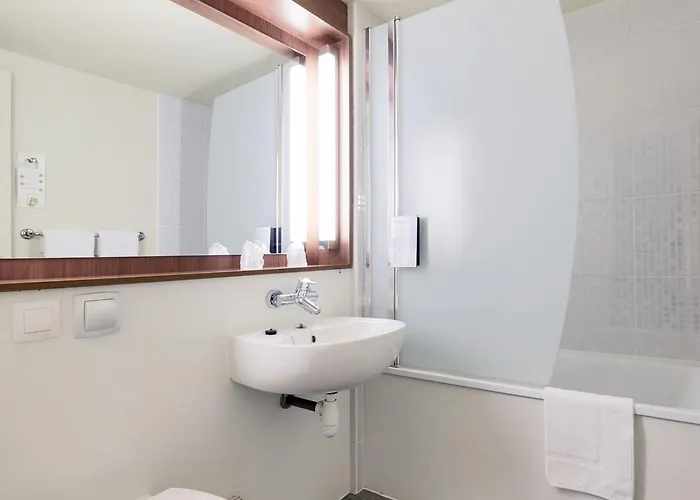 Campanile Caen Est - 3* Mondeville (Calvados)