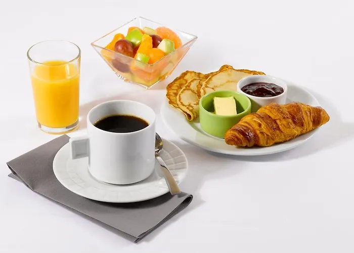 Hotel Campanile Caen Est - 3*